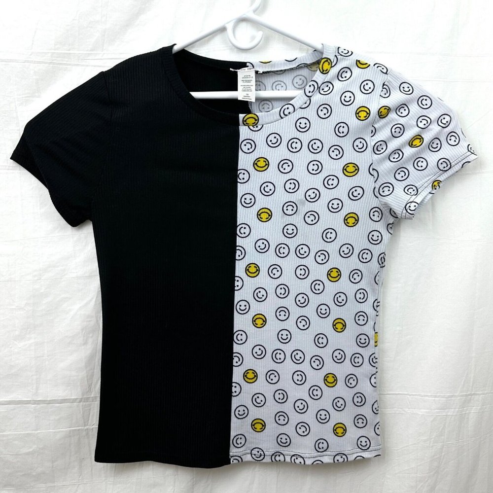 Perfectly Imperfect Smiley Face Ribbed Tee Women +1X Black White